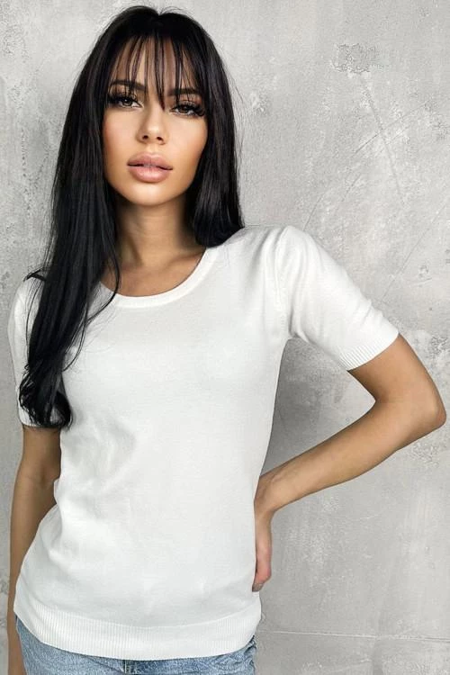 Blouses and tops with short sleeves