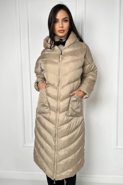 Dámska bunda s kapucňou