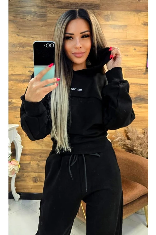 Ženski prošiveni set