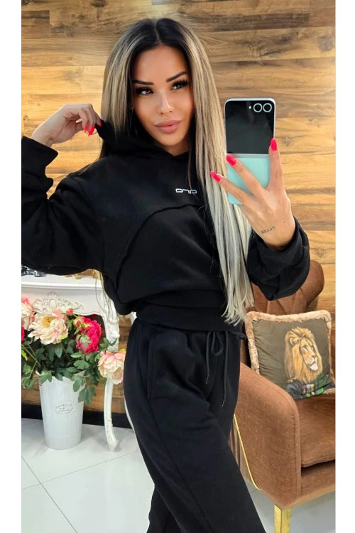 Ženski prošiveni set