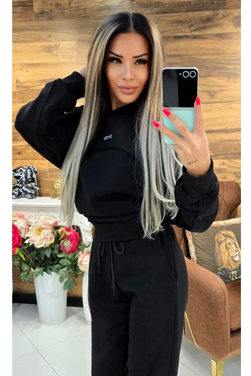 Ženski prošiveni set