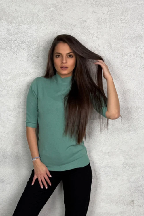 Ženska bluza sa kratkim rukavima i polo kragnom