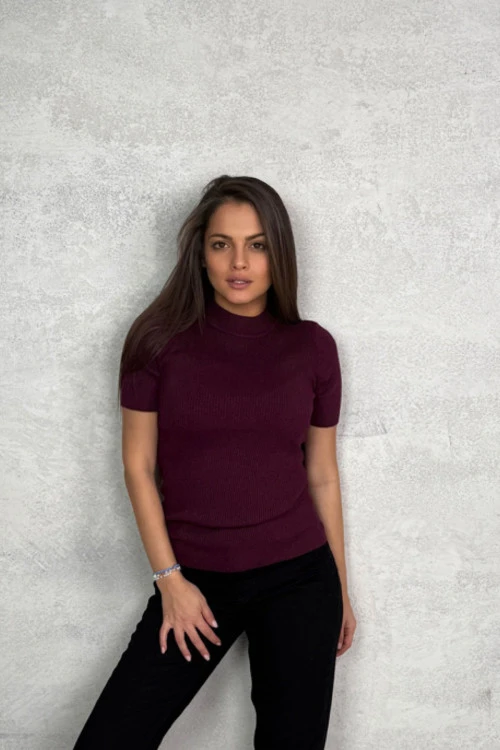 Ženska bluza sa kratkim rukavima i polo kragnom