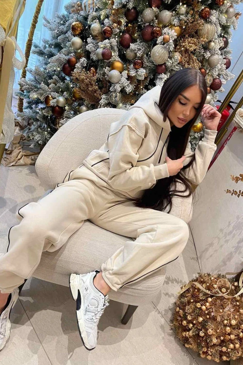 Γυναικείο  καπιτονέ σετ