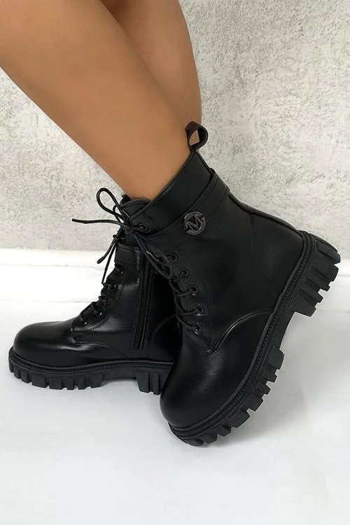 Womens boots with buckle