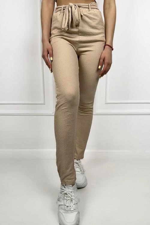 Women's trousers with a belt