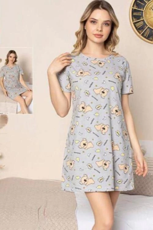 Women's nightgown with short sleeves
