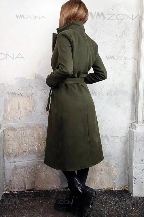Дамско палто с връзка