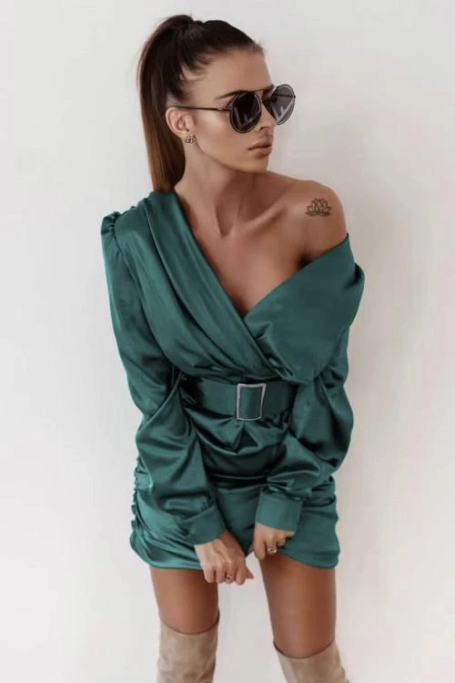 Rochie de dama cu design spectaculos