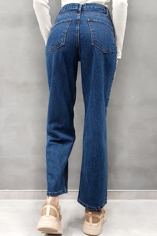 Dámské džíny s jednoduchým designem