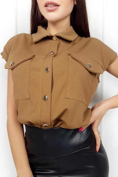 Womens shirt with short sleeves