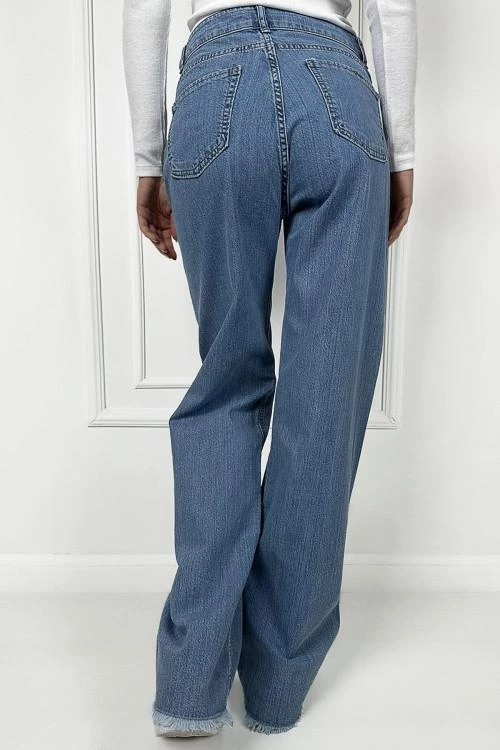 Women make jeans