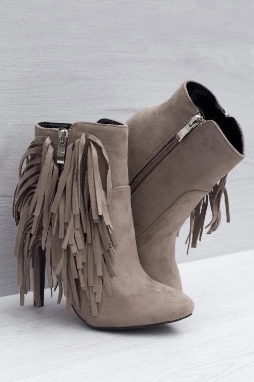 Γυναικεία μποτάκια με τακουνι