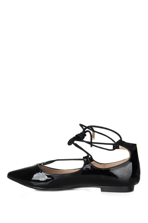 Pantofi de dama cu sireturi la glezna