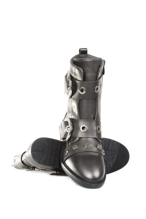 Γυναικεία μποτάκια με τρουκς