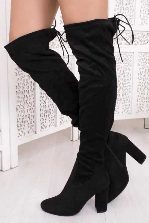 Γυναικείες μπότες με τακούνι