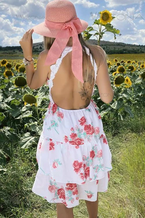 Дамска рокля на цветя