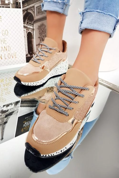 Adidasi de dama cu sireturi