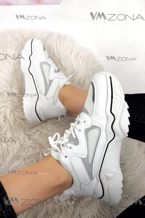 Adidasi de dama cu un design impresionant