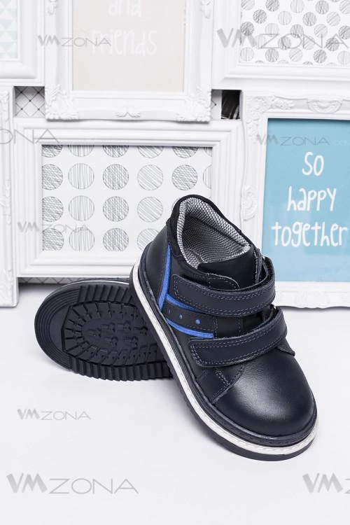 Gyerek bakancs kisfiuk részére 22-25 méretig