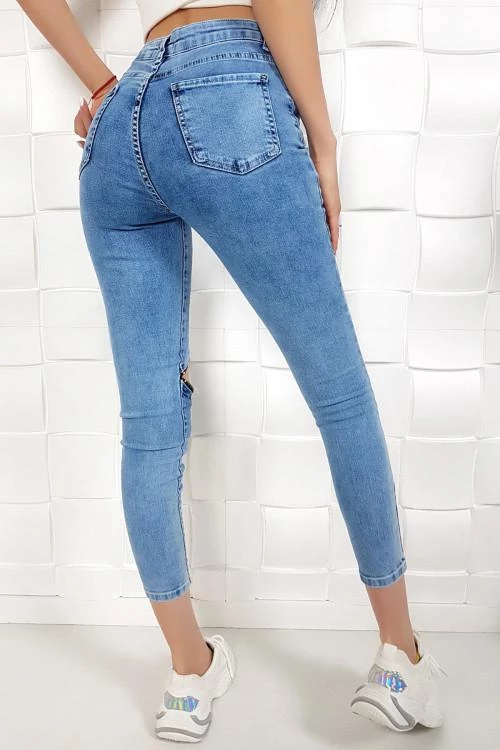 Szakadt hatású női farmernadrág