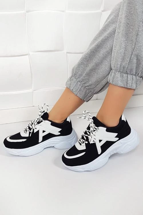 Adidasi de dama cu un design impresionant