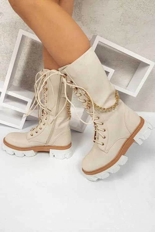 Γυναικείες μπότες με κορδόνια