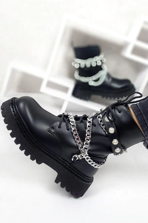 Botine de dama cu sireturi