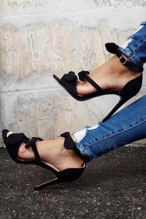 Női elegáns szandál